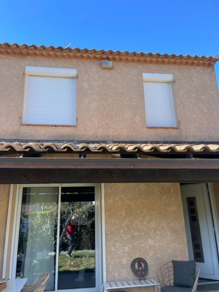 Volets anti-effraction pour sécuriser sa villa à Cassis 13260