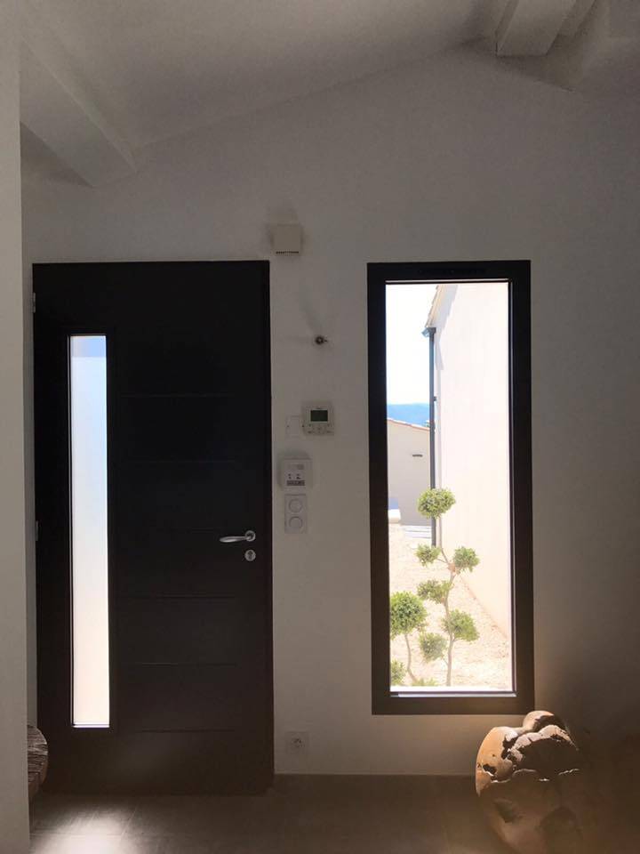 Porte d’entrée en acier et vitrée Marseille    Gamme Classique