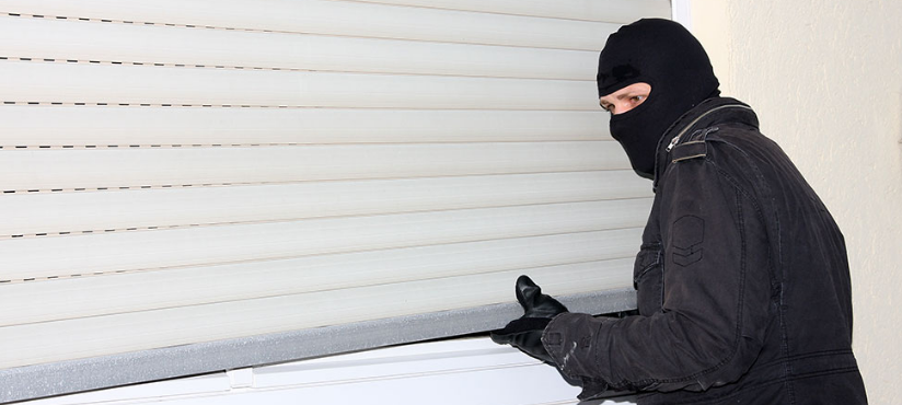 Installation d’un volet roulant anti-effraction à Marseille dans les Bouches-du-Rhône