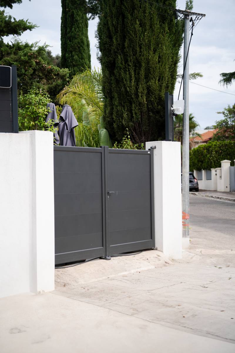 Portails aluminium et PVC à Marseille – Grand Sud Habitat