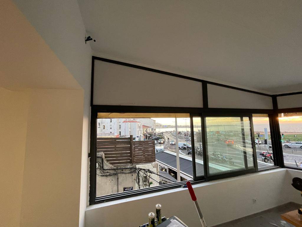 Rénovation totale de la devanture du restaurant le Canotier à Marseille 13008 La pointe-rouge