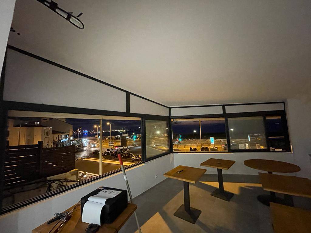 Rénovation totale de la devanture du restaurant le Canotier à Marseille 13008 La pointe-rouge