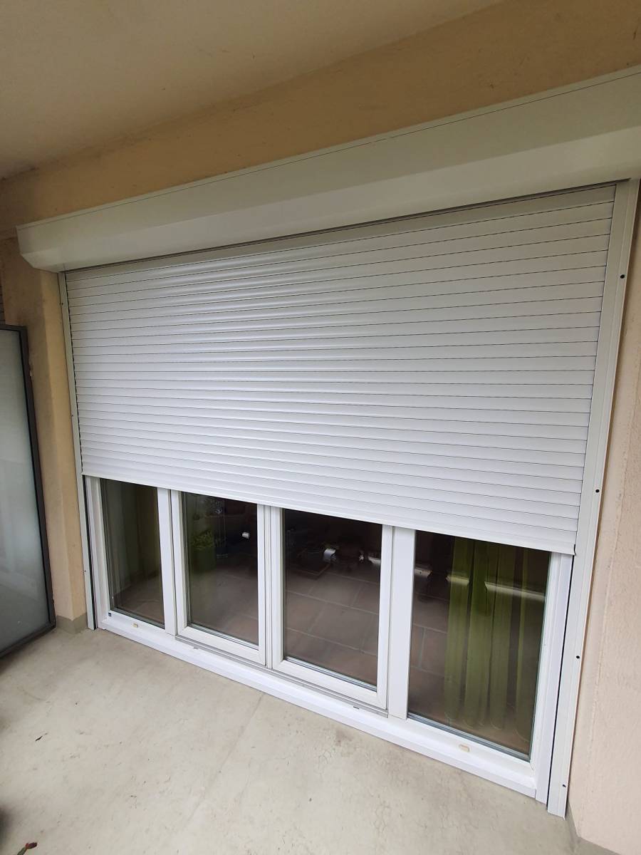 Choisir son volet roulant sur-mesure à Marseille 13007 La Corderie