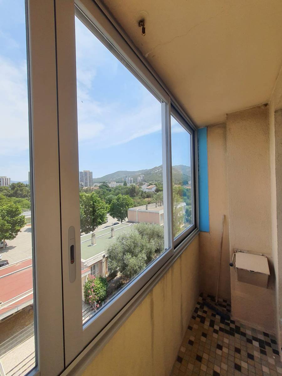 Devis gratuit pour fermeture de balcon à Roquevaire 13360 près de Marseille