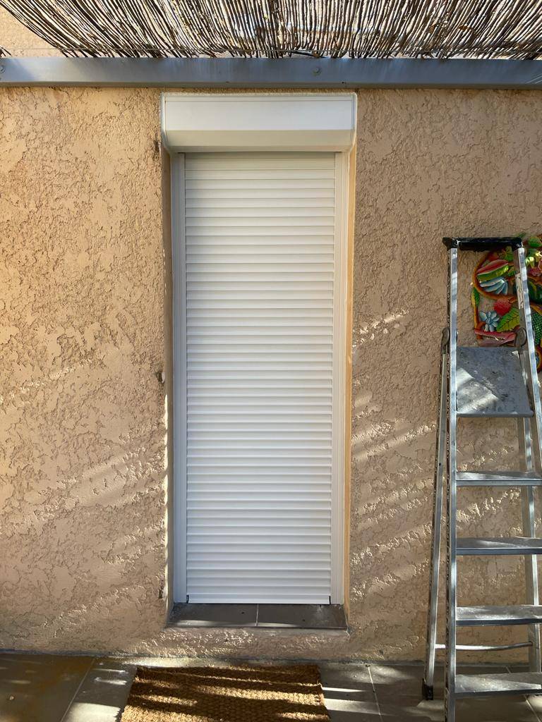 Volets anti-effraction pour sécuriser sa villa à Cassis 13260