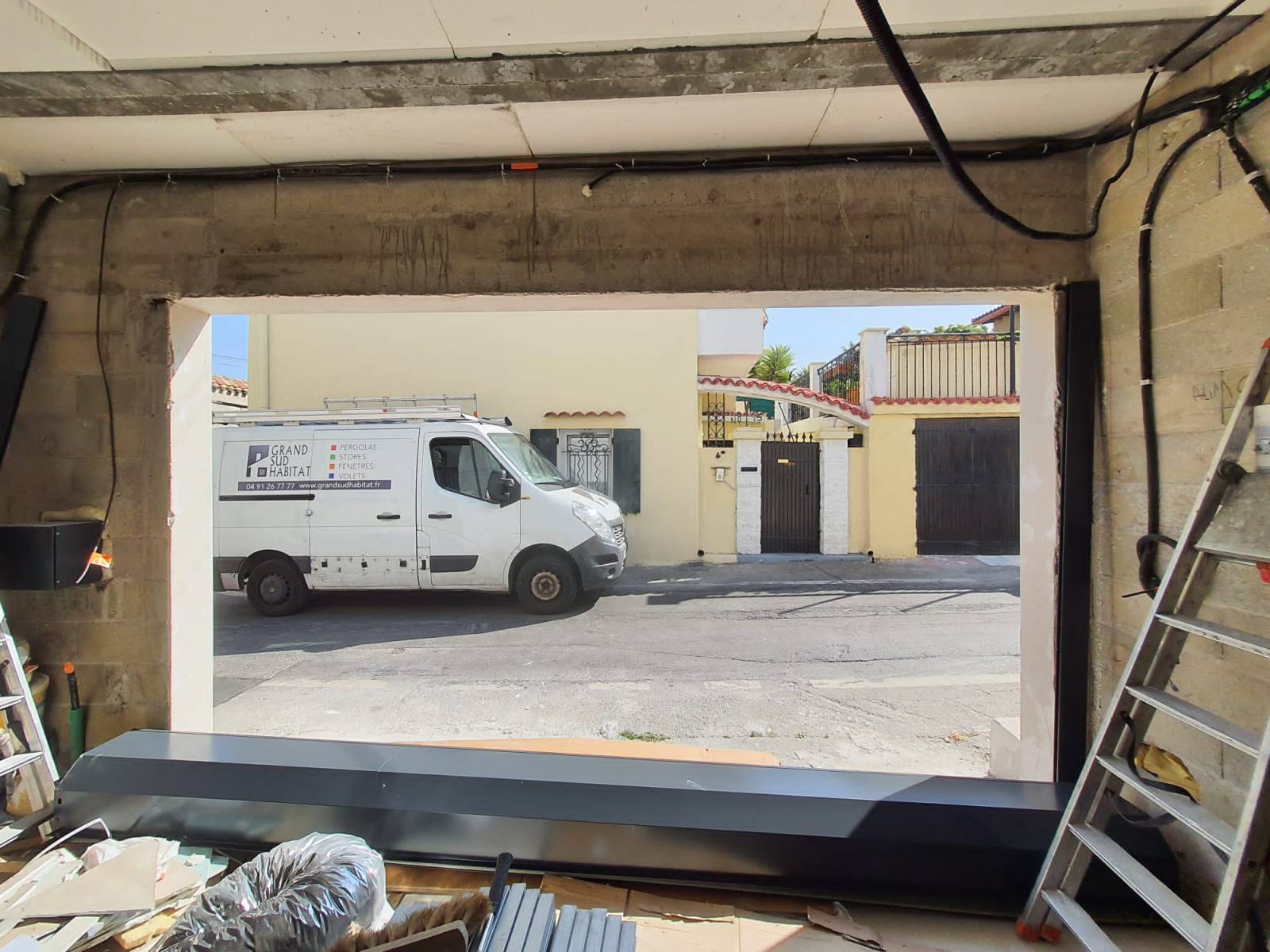 Installation de volets roulants en alu sur mesure au meilleur prix à Aubagne 13400