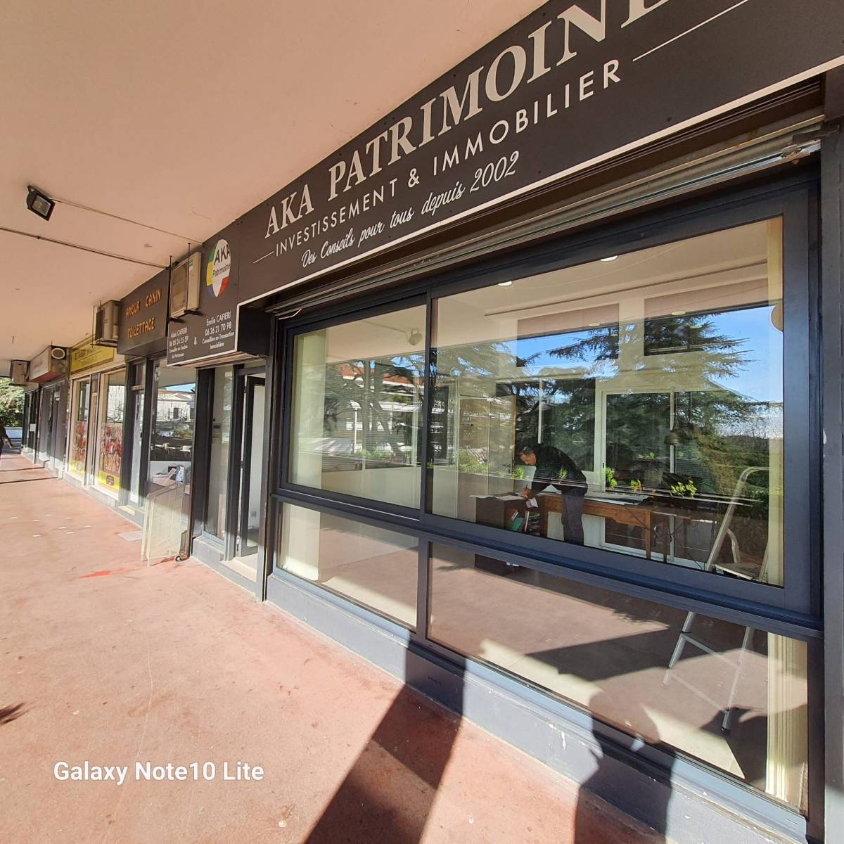 Fourniture et pose de devanture aluminium pour professionnels à Marseille 13001