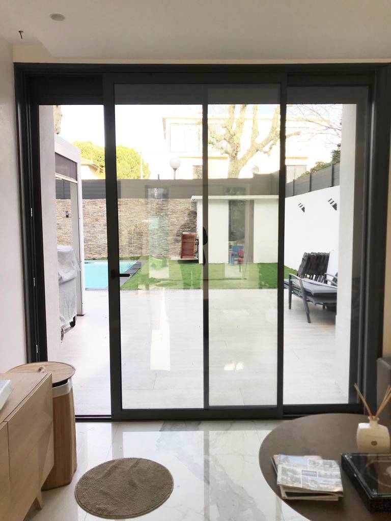 Baie vitrée coulissante Grand Sud Habitat à Marseille