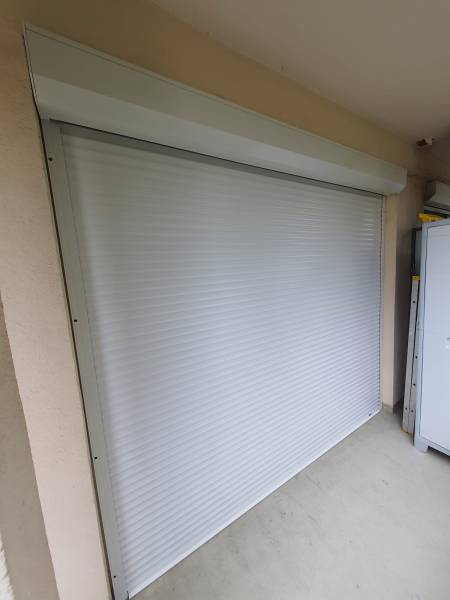 Choisir son volet roulant sur-mesure à Marseille 13007 La Corderie