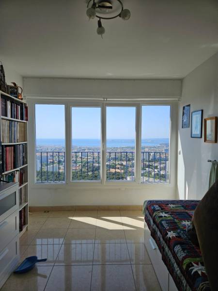 Menuiseries PVC sur mesure à un bon prix sur Marseille et ses alentours