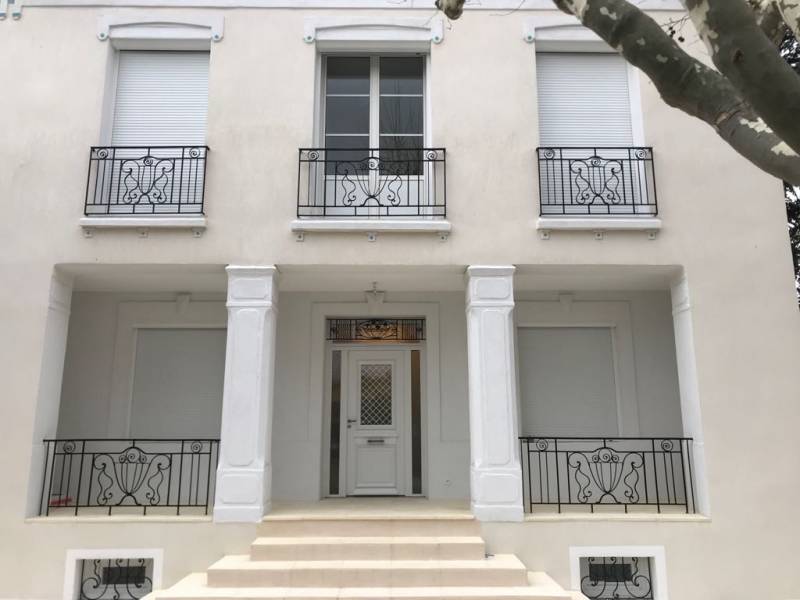 Rénovation et pose de fenêtre et porte fenêtre en aluminium posé par votre spécialiste Grand Sud Habitat